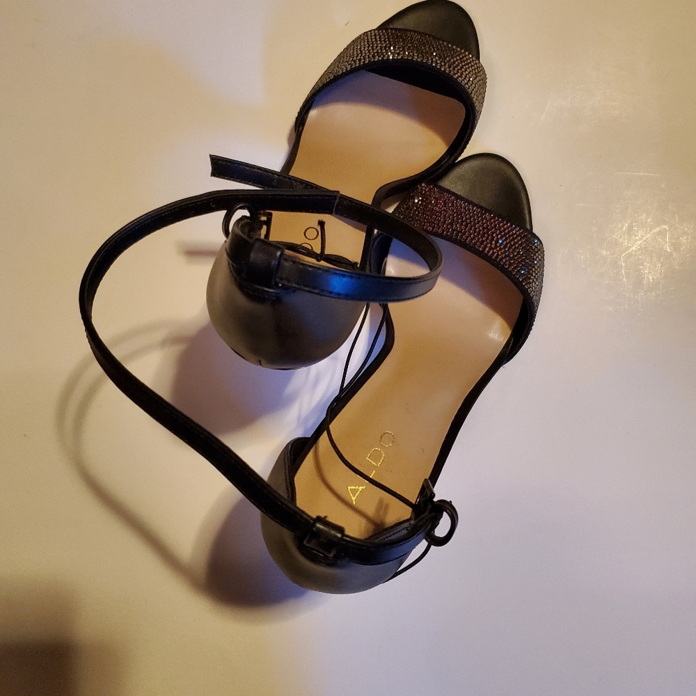 Black Stilleto Heel - Picture 3 of 16